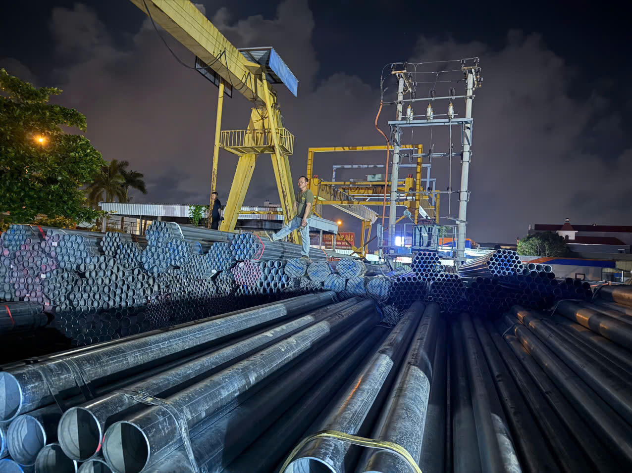 Thép Ống-Hộp Trung Quốc